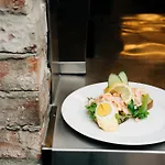 Gamlavaerket Gjaestgiveri Og Tracteringssted Otel Sandnes (Rogaland)